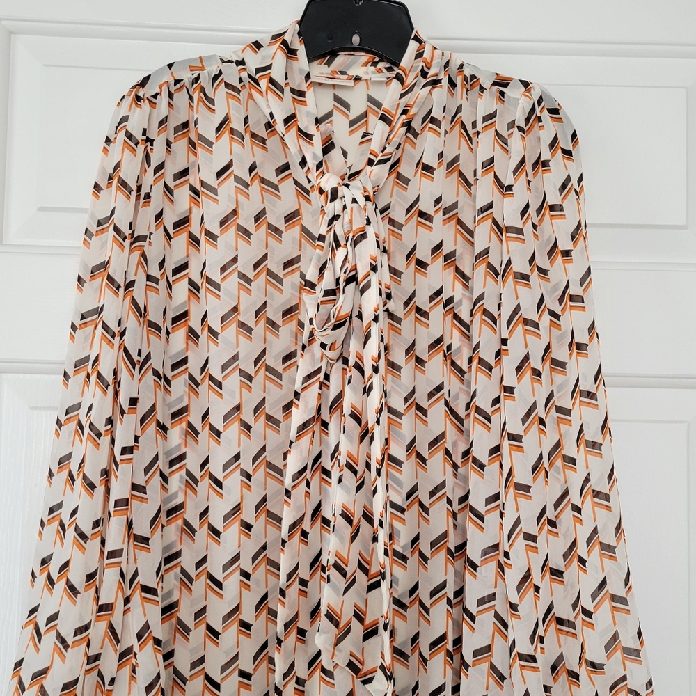 Eva Mendes blouse